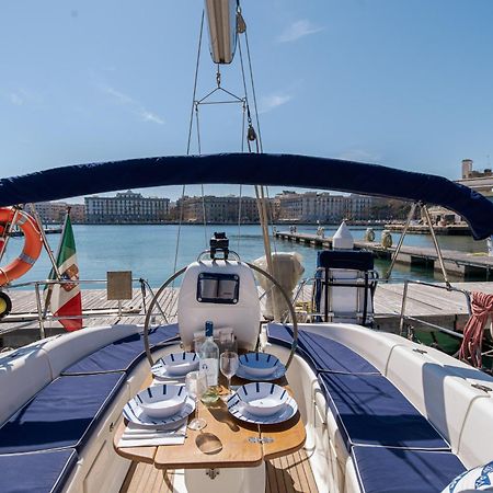 Charming Sailing Boat - Le Dimore Di Ines Bari Buitenkant foto