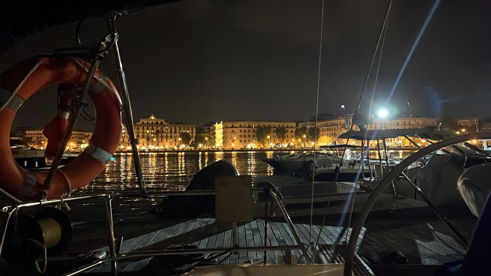 Charming Sailing Boat - Le Dimore Di Ines Bari Buitenkant foto